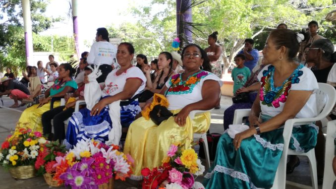 Asistentes al Tercer Encuentro de Mujeres Afromexicana realizado en Corralero, Oaxaca. Foto: Notimia